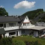 Gasthuis Gaestehaus Kramer - Emde 3*